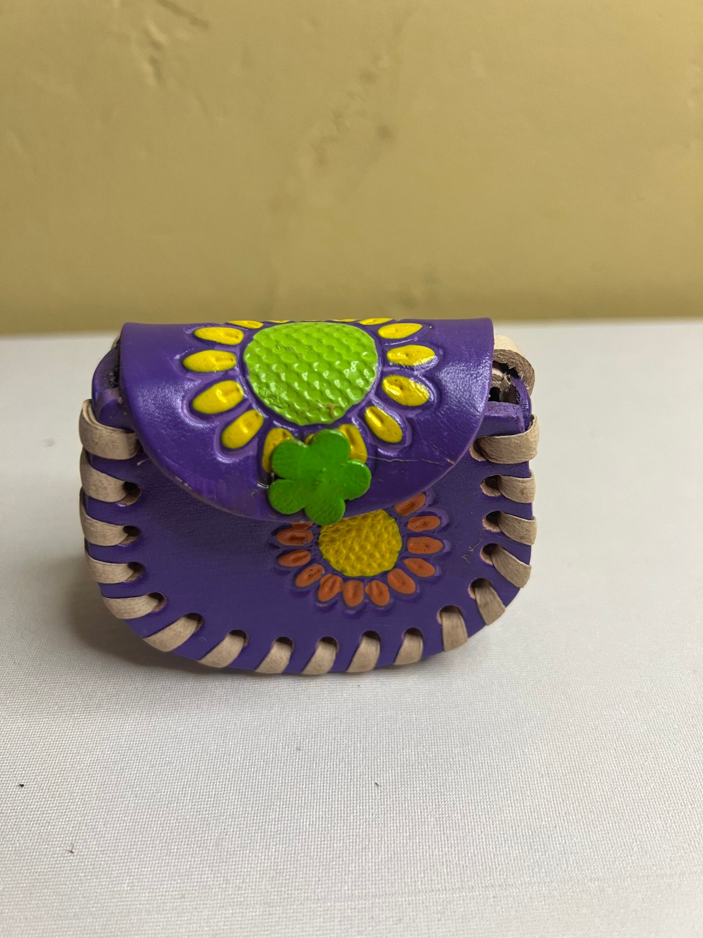 AIRPODS CASE