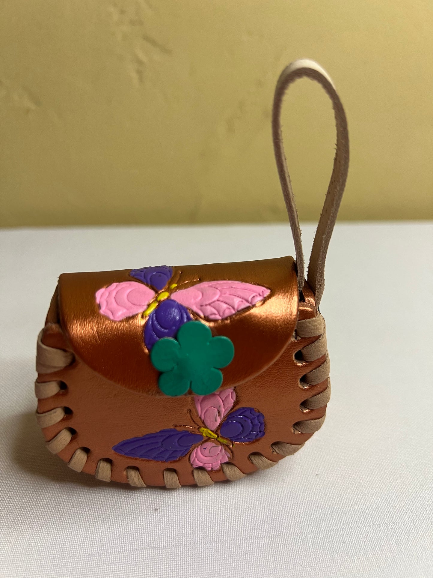 AIRPODS CASE