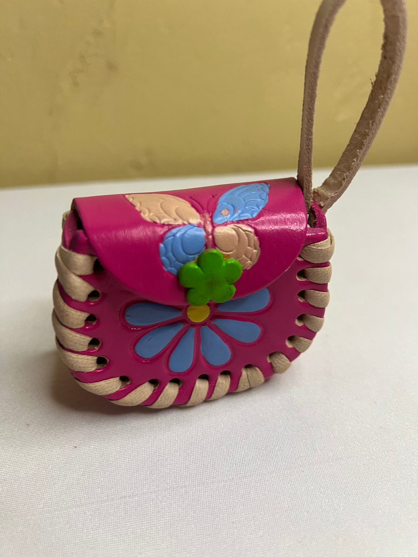 AIRPODS CASE