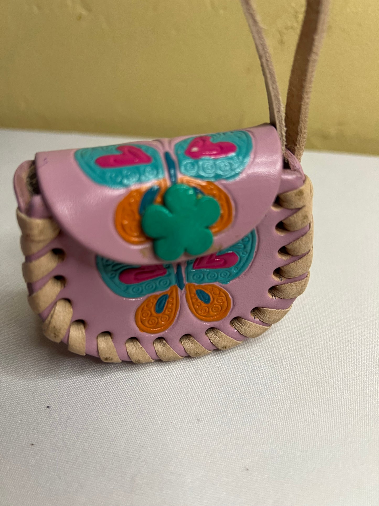 AIRPODS CASE